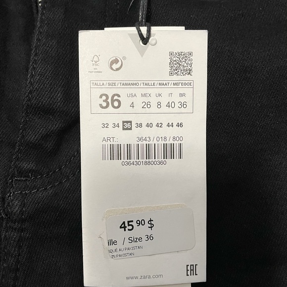 *ZARA* High rise crop flare jeans in black US 4 - Picture 5 of 7